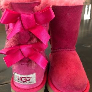 Blue and pink band new ugg boots